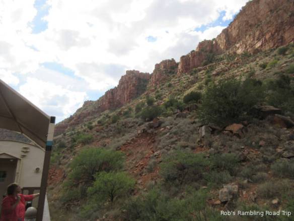 r3t2017-09-29_23-2813