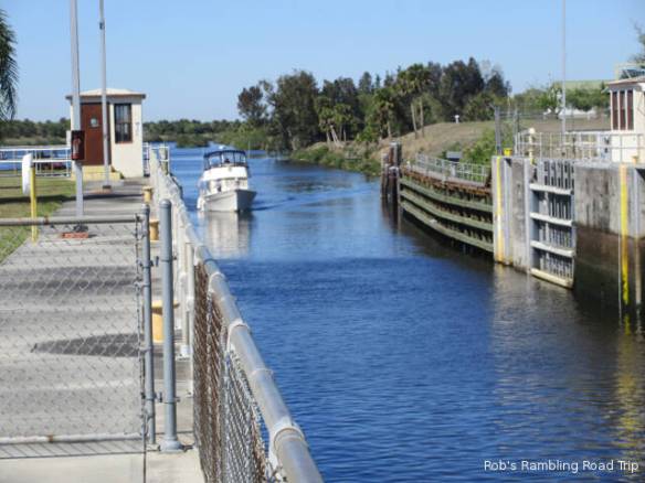 r3t2018-03-03_22-493